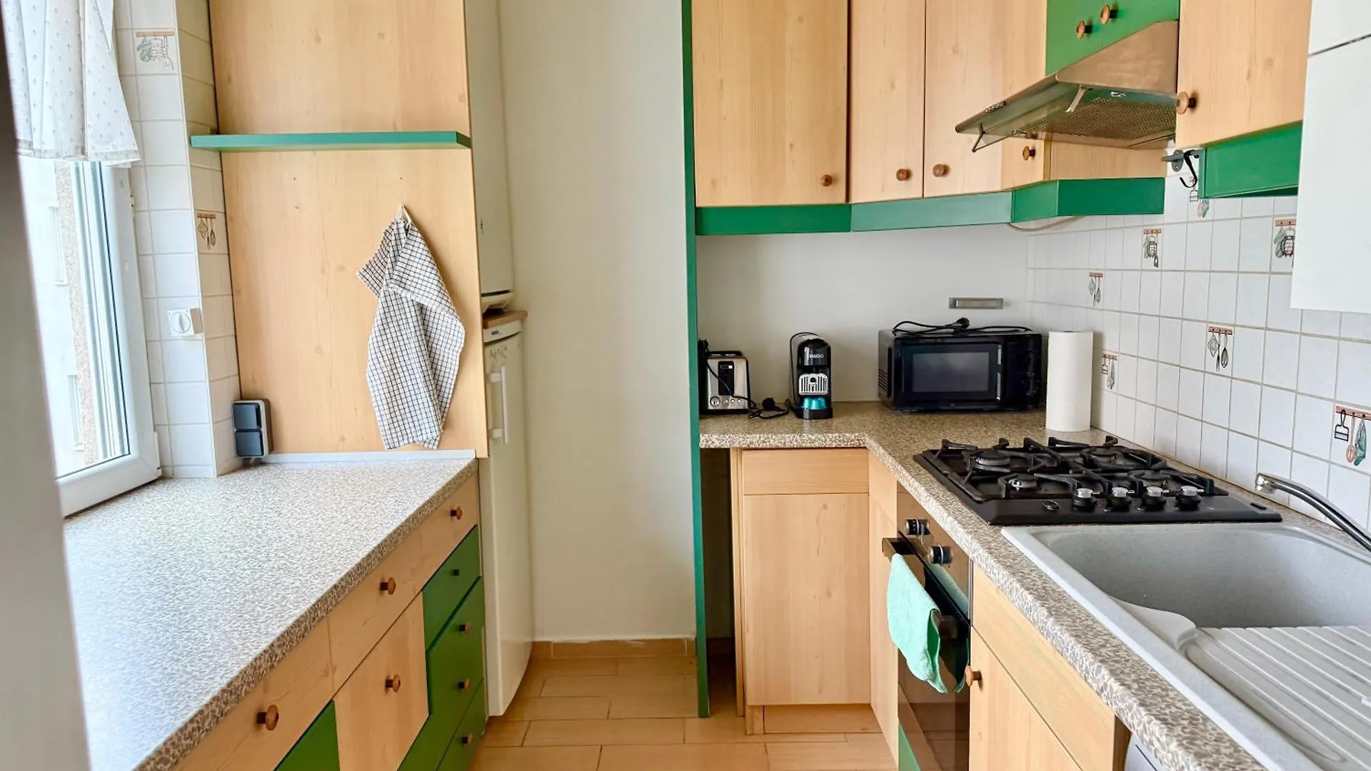 Cosy Apartment Near Airport & Train シュベッヒャート