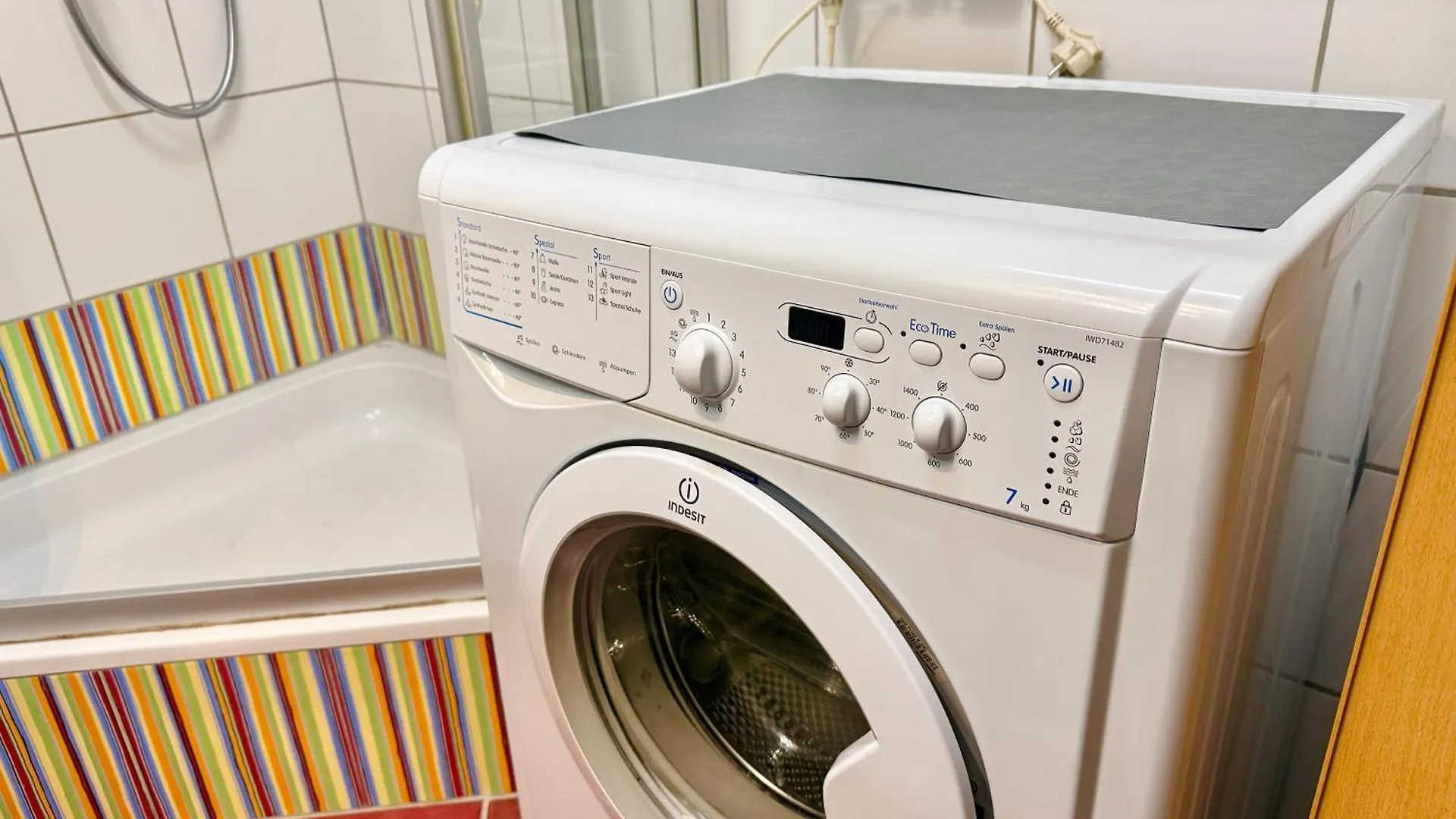 Cosy Apartment Near Airport & Train Schwechat