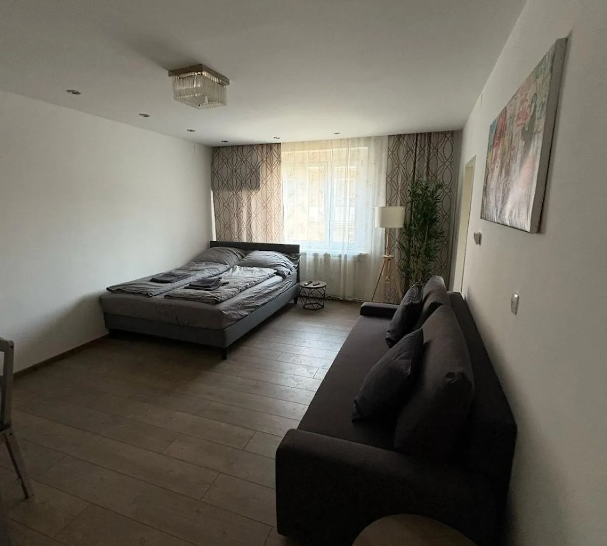 Cosy Apartment Near Airport & Train Schwechat